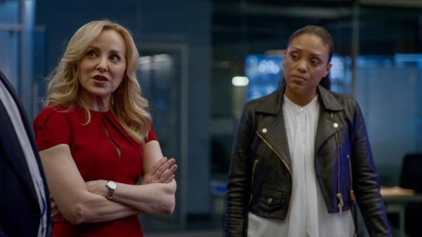 Bild 1 von 2: Marissa Morgan (Geneva Carr, l.); Danny James (Jaime Lee Kirchner, r.)