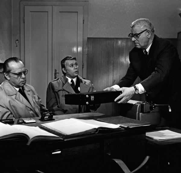 Bild 1 von 1: Im Bild: Joseph Hendricks, Peter Weck, R. Horky.