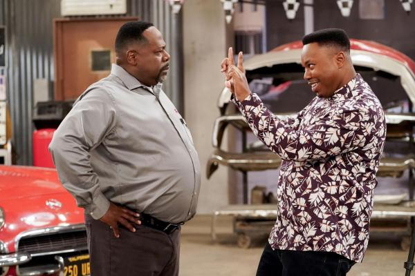 Bild 1 von 14: Calvin Butler (Cedric the Entertainer, l.); Marty Butler (Marcel Spears, r.)