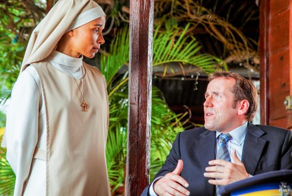 Bild 1 von 17: Im Bild: Rowena King (Schwester Marguerite), Ben Miller (Det. Insp. Richard Poole).