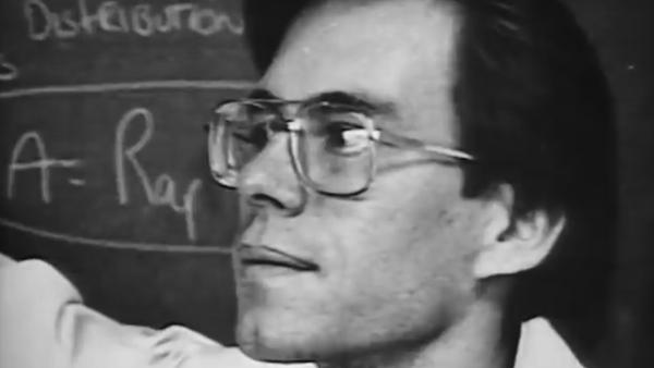 Bild 1 von 5: Verschwörungstheoretiker Bob Lazar behauptet, in der Area 51 mit UFOs gearbeitet zu haben.