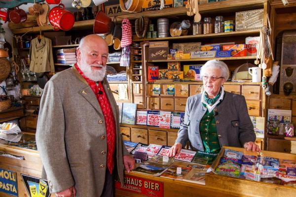 Bild 1 von 19: Im Bild: Sepp Forcher im Kramerladen Stübing.