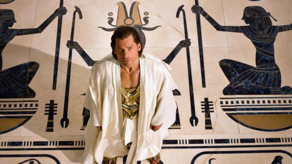 Bild 1 von 4: Horus (Nikolaj Coster-Waldau), der mächtige Gott des Himmels
