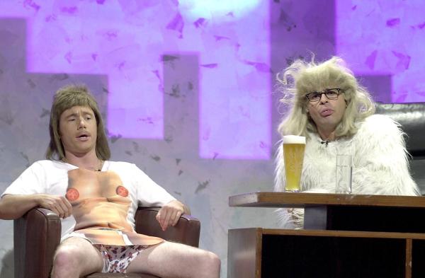 Bild 1 von 15: Der Yeti alias Rick Kavanian (r.) hat einen ganz besonderen weiblichen Star zu Besuch: Michael \