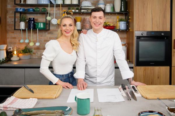 Bild 1 von 11: Im Bild: Silvia Schneider, Max van Triel (\