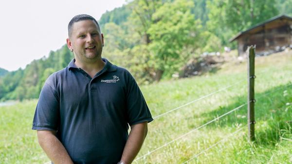 Bild 1 von 19: Im Bild: Ziegenbauer Christian Kofler.