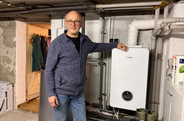 Bild 1 von 2: Kämpft für seine Gasheizung Erwin F. aus Mannheim will nicht, dass das Gasnetz abgeschaltet wird.