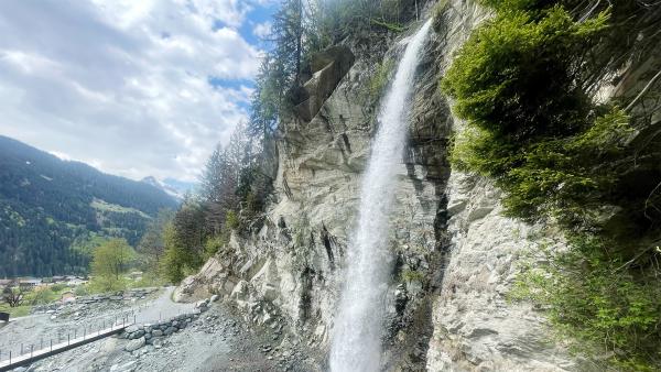 Bild 1 von 11: .