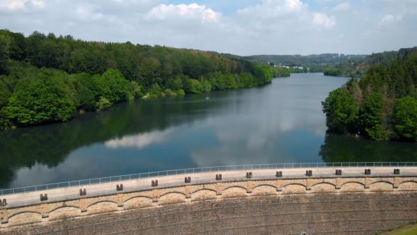 Bild 1 von 21: 