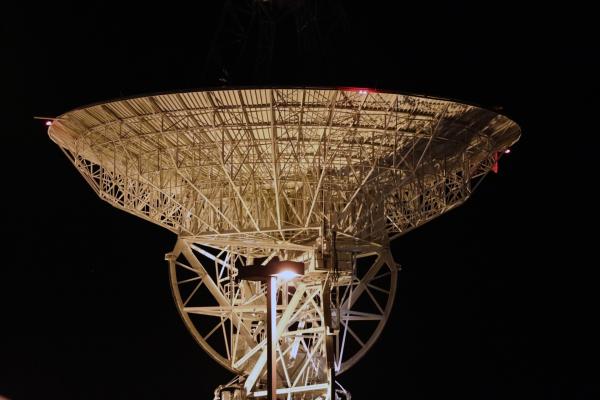 Bild 1 von 4: Bodenstationen dienen zur Überwachung von und für Kommunikation mit Satelliten. Sie müssen besonders gut gegen Cyberangriffe geschützt werden.