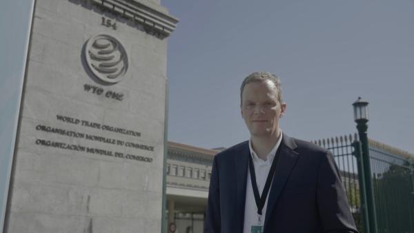 Bild 1 von 13: Der Film zeigt, wie zerbrechlich das System geworden ist - und welche Chancen und Risiken die Zukunft des Welthandels birgt.