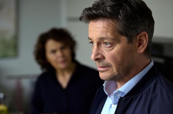 Bild 1 von 1: Patrick (Fritz Karl) ist eigentlich glücklich mit Julia (Barbara Auer). Nur ihr abhandengekommenes Interesse an Sexualität macht ihm zu schaffen.