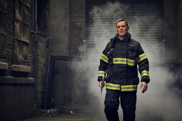 Bild 1 von 24: Im Bild: Peter Krause (Bobby Nash).