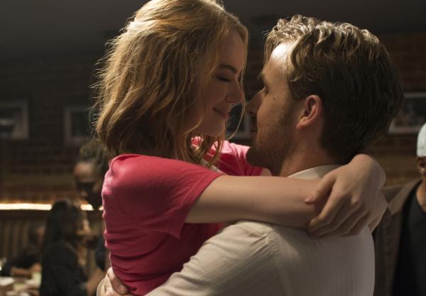 Bild 1 von 8: Mia (Emma Stone, l.); Sebastian (Ryan Gosling, r.)