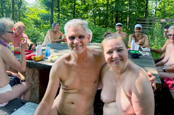 Bild 1 von 1: Jeannette Langner und Thomas Krämer engagieren sich ehrenamtlich im Verein GetNakedGermany ? doch sie kämpfen mit dem Nachwuchsmangel.