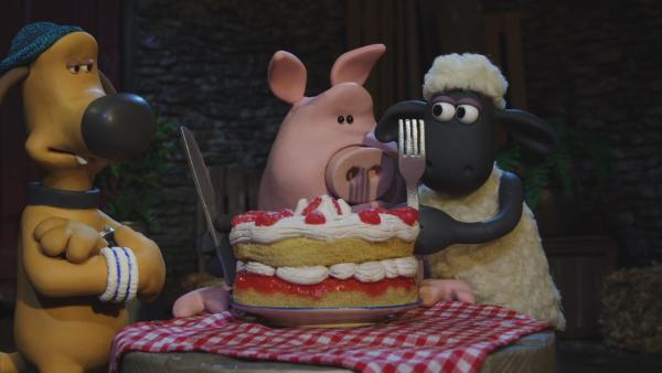 Bild 1 von 4: Shaun lädt das Schwein in die Scheune ein.