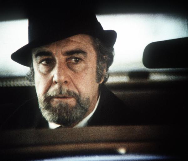 Bild 1 von 8: Der Drogenboss Charmier (Fernando Rey) hält die Rauschgiftfahnder auf Trab - wieder einmal konnte er ihnen entkommen ...