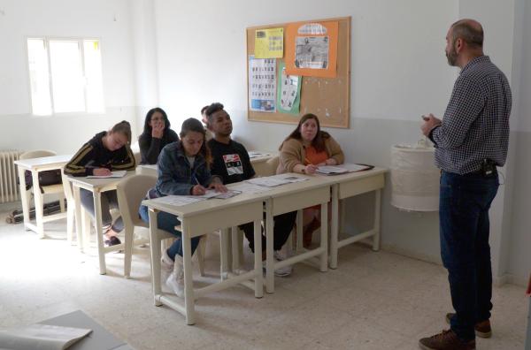 Bild 1 von 2: In Spanien gibt es heute gemischt belegte Gefängnisse: Viele Reformer sehen darin eine Möglichkeit, das Gefängnismilieu gleichberechtigter zu gestalten.