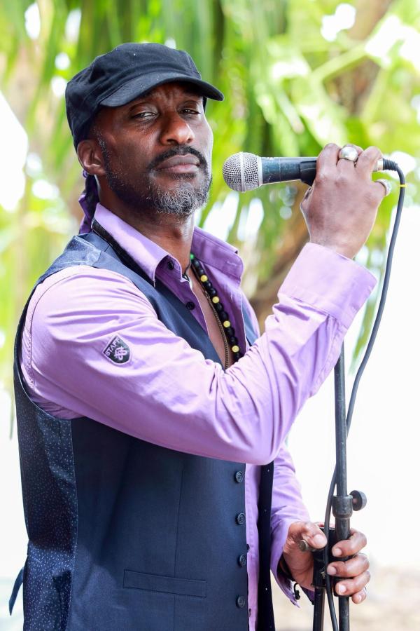 Bild 1 von 12: Im Bild: Clint Dyer (Leon Laroche).