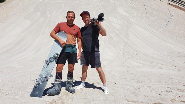 Bild 1 von 3: Ben mit Sandski-Europameister Johannes