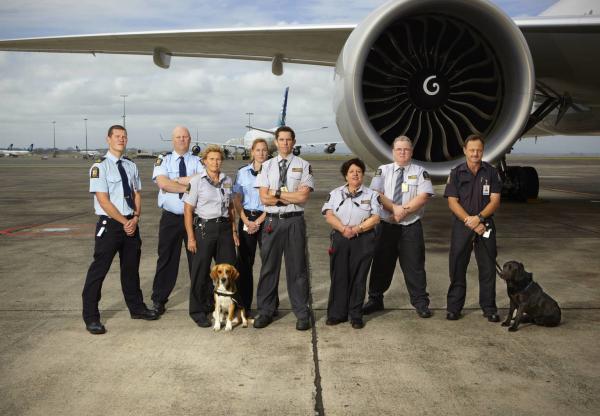 Bild 1 von 11: Border Patrol New Zealand - Einsatz an der Grenze - Aal aus Samoa