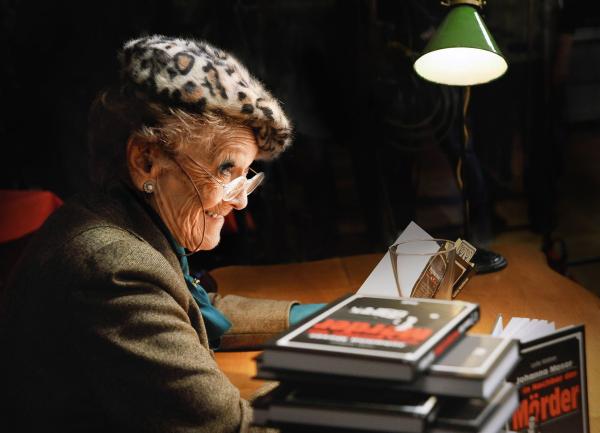 Bild 1 von 1: Mord hinterm Vorhang