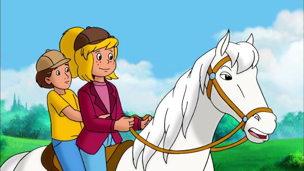 Bild 1 von 5: Bibi (r.) zeigt Nadja (l.), wie man reitet.
