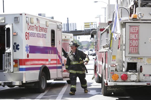 Bild 1 von 13: Christian Stolte as Mouch -- (Photo by: Elizabeth Morris/NBC)