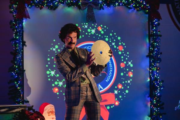 Bild 1 von 8: Dr. Gerhard Friedle (Christoph Maria Herbst)