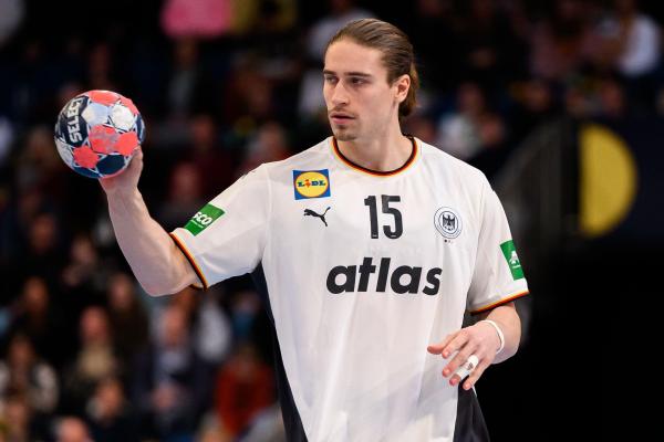 Bild 1 von 9: Juri Knorr