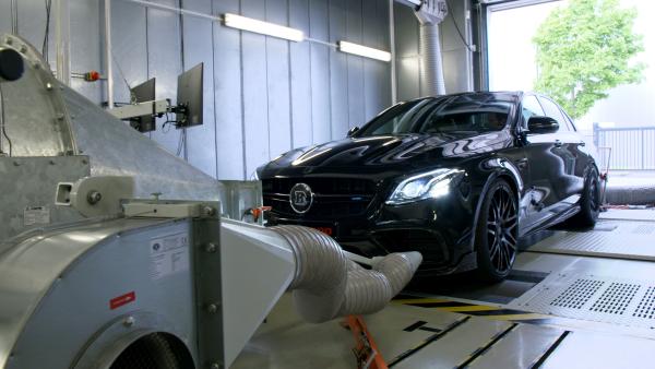 Bild 1 von 3: Bei Brabus in Bottrop werden sämtliche Daimler-Modelle gemäß Kundenwünschen angepasst.