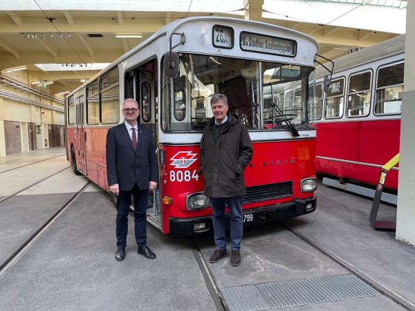 Bild 1 von 5: Im Bild: Hans Baierl, Karl Hohenlohe.