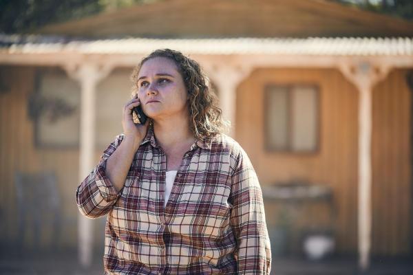 Bild 1 von 7: Helen Chambers (Danielle Macdonald)