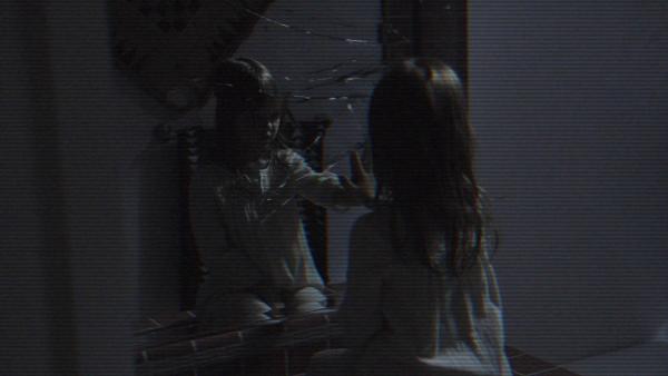 Bild 1 von 7: Im Visier des Bösen: Leila (Ivy George) ...