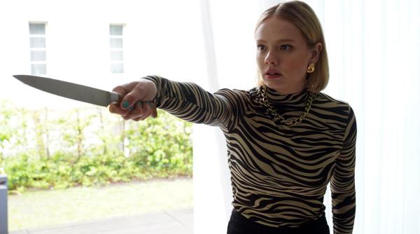 Bild 1 von 26: Im Bild: Jess Wagner (Berit Vander) fühlt sich bedroht.