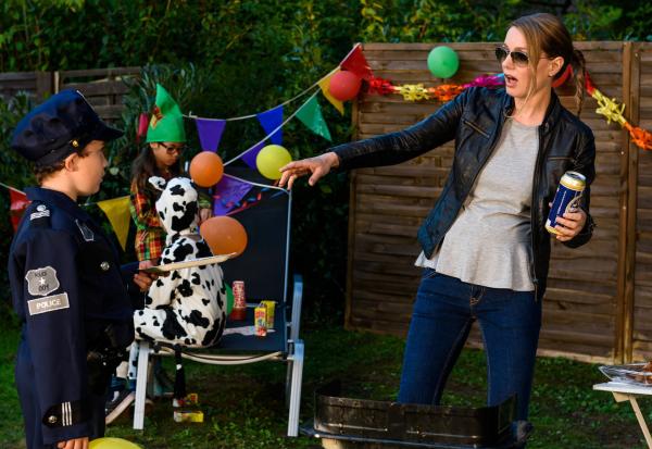 Bild 1 von 22: (4. Staffel) - In \