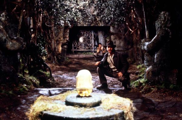 Bild 1 von 8: Endlich stößt Archäologieprofessor Indiana Jones (Harrison Ford) auf den Stein der Weisen ...