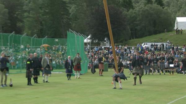Bild 1 von 7: Bei den Highland Games, traditionellen Veranstaltungen in Schottland mit sportlichen Wettkämpfen.