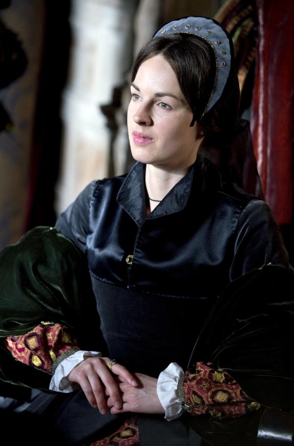 Bild 1 von 5: Nachdem Jane (Jessica Raine) von ihrer Schwägerin, der Königin, geohrfeigt wurde, bricht eine Welle von Enthüllungen los.