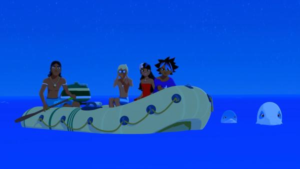 Bild 1 von 4: Yann (2.v.l.) scheint etwas entdeckt zu haben. Gemeinsam mit Auru (l.), Timeti (3.v.l.) und Maimiti (3.v.r.) ist er unterwegs, um die Mutter des kleinen Delfins (2.v.r.) zu finden, der bei Zoom (r.) abgegeben wurde.