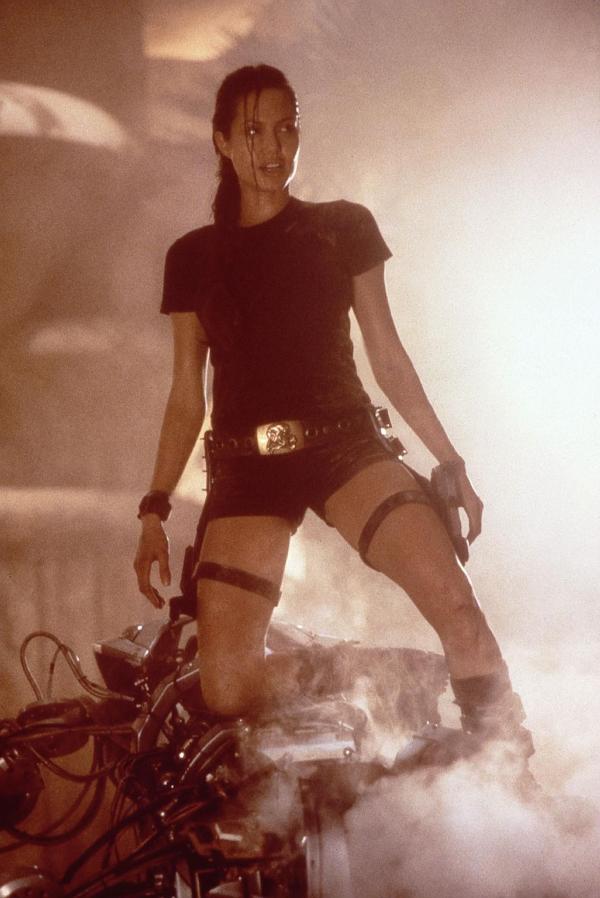 Bild 1 von 19: Eine besondere Frau mit besonderen Fähigkeiten: Lara Croft (Angelina Jolie) ...