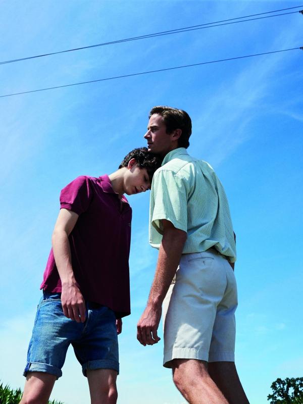 Bild 1 von 4: Elio (Timothée Chalamet, l.); Oliver (Armie Hammer, r.)