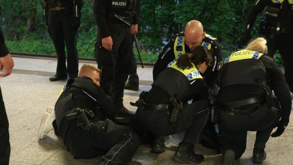 Bild 1 von 7: .