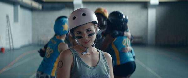 Bild 1 von 6: Lola Bouvier (Chloé Jouannet) ist sehr stolz, denn sie und ihre Mannschaft \