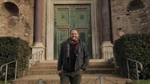 Bild 1 von 4: Josh Gates
