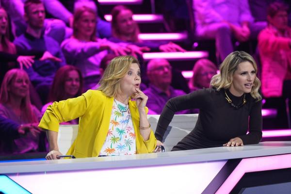 Bild 1 von 6: Annette Frier (l.); Michelle Hunziker (r.)