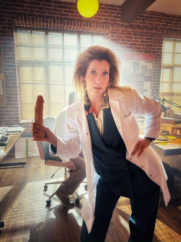 Bild 1 von 8: Hat eine ganze Generation aufgeklärt, beraten und vielleicht auch verstört: Dr. Sommer (Valerie Niehaus).