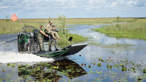 Bild 1 von 1: For merchandising, publishing & ancillary products please.contact Global Rights Management.