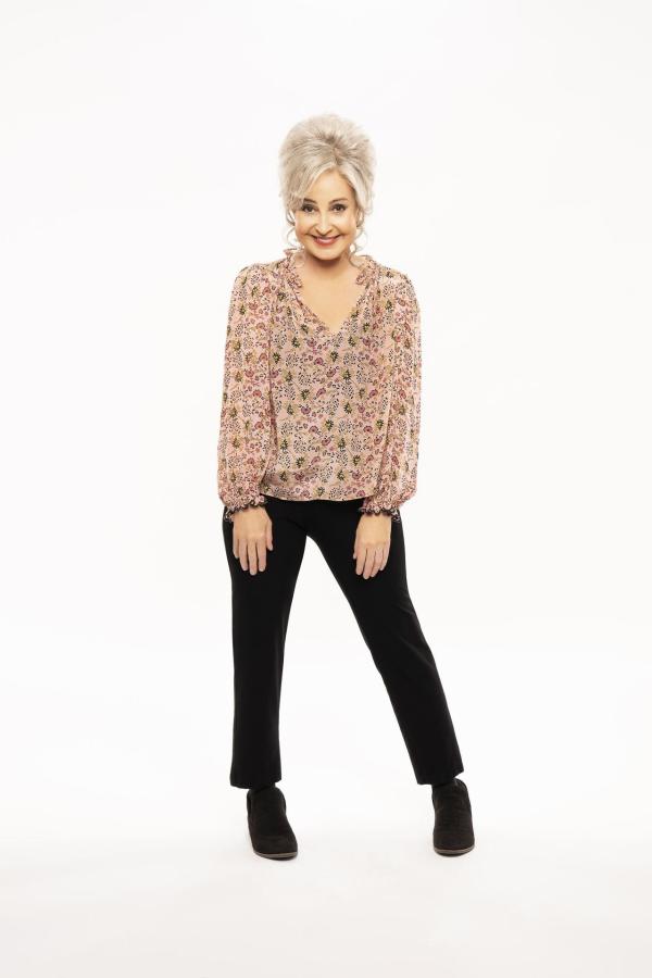 Bild 1 von 12: (4. Staffel) - Connie \