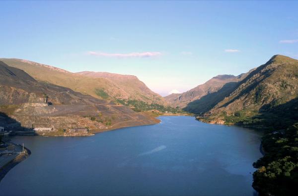 Bild 1 von 5: Snowdonia ist ein Land der Seen: Über 200 faszinieren als Naturkulisse und Lebensraum.